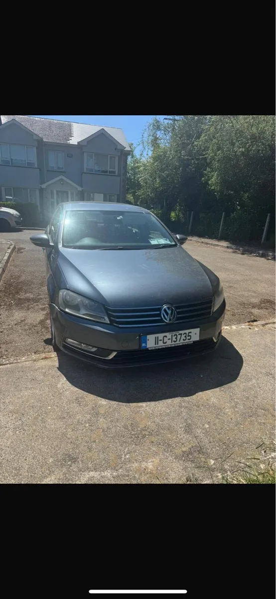VOLKSWAGEN PASSAT - Image 1