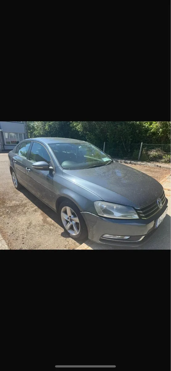 VOLKSWAGEN PASSAT - Image 2