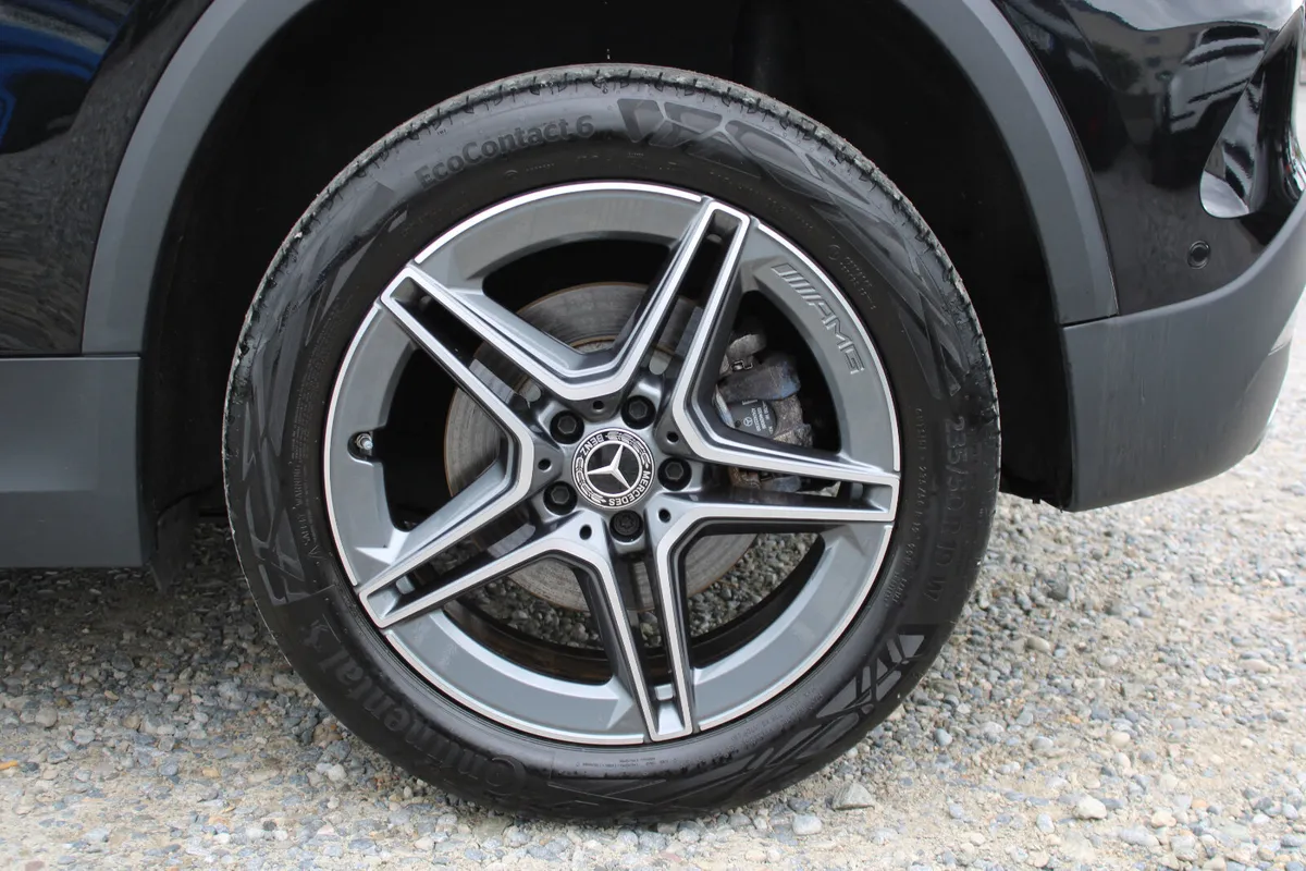 Mercedes-Benz GLA 250E EXCLUSIVE ED PREMIUM 1.3 - Image 3