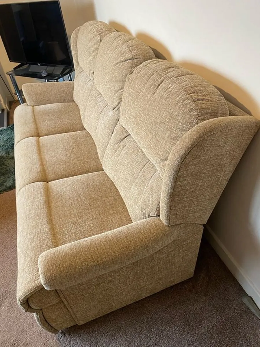 Parker Knoll 3 Seater Couch plus 3 single Recliner Armchairs - Image 3