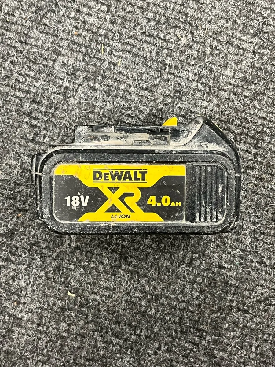 Dewalt 18v Battery - Image 1