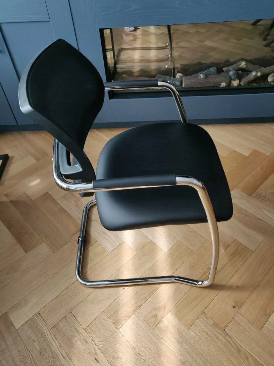 Office Chair - Image 1