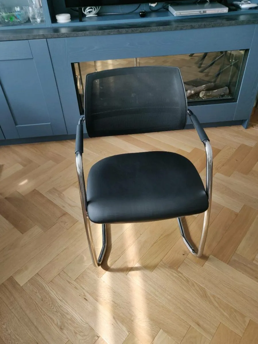 Office Chair - Image 4