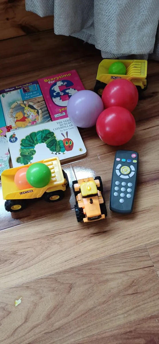 Baby books & Toys - Image 1