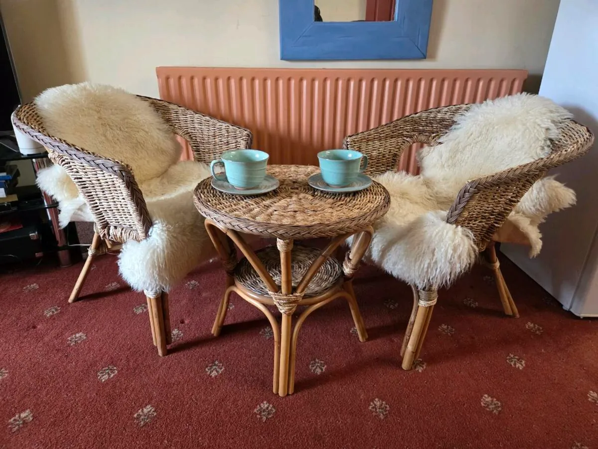 Willow table and chairs - Image 1