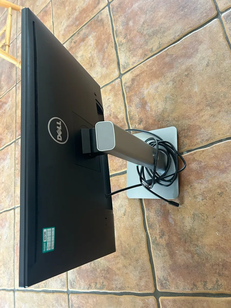 DELL Monitor U2415 24.1 Inch - Image 2