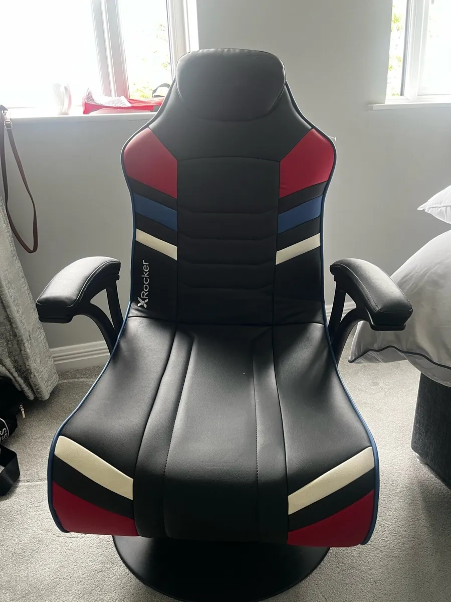 Gaming chair - Image 1
