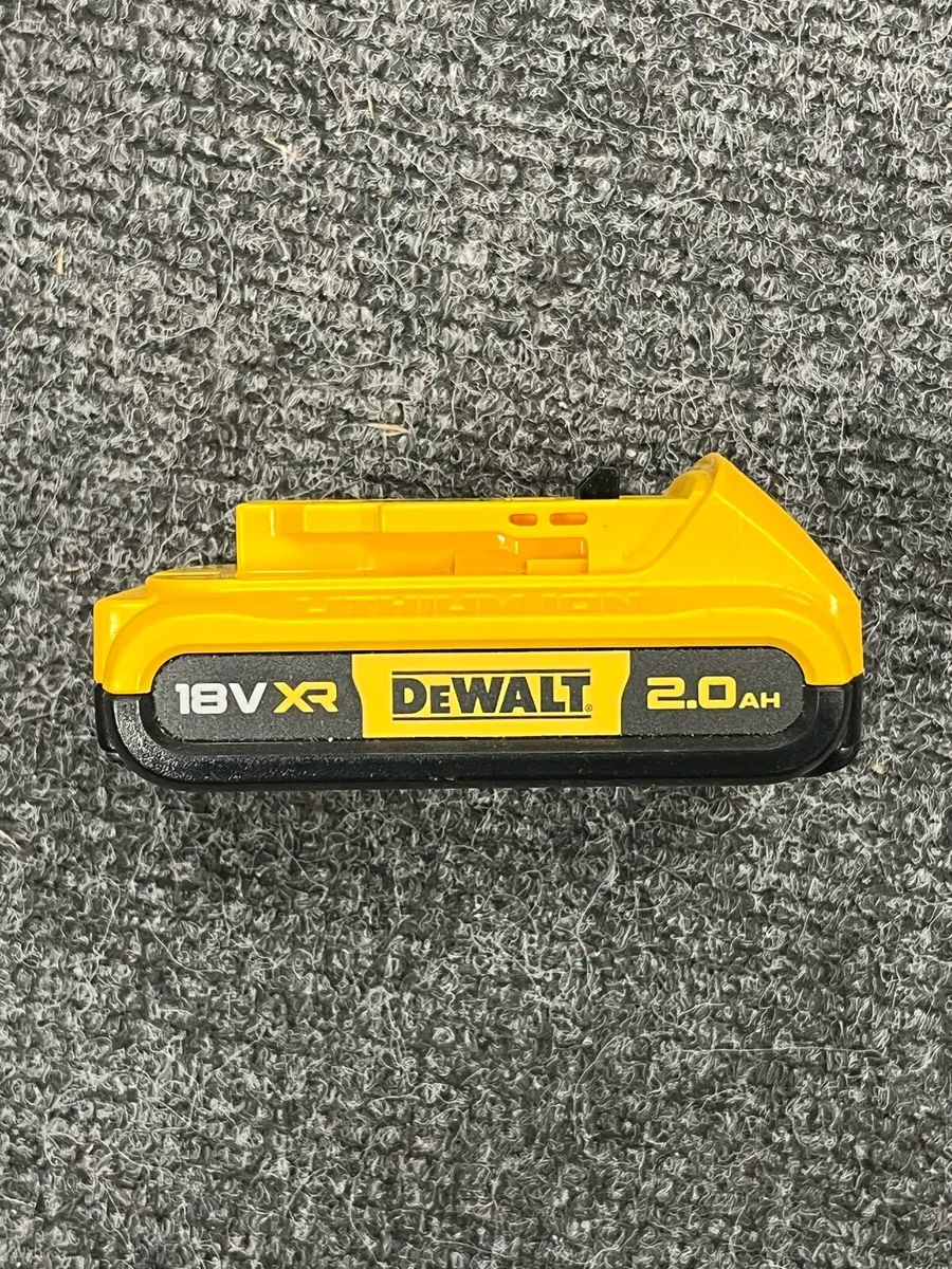 Dewalt 18v Battery - Image 1