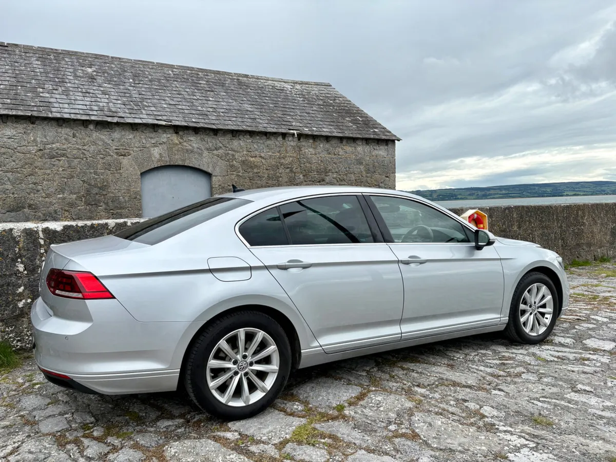 2020 Volkswagen Passat 2.0 TDI Buisness - Image 4