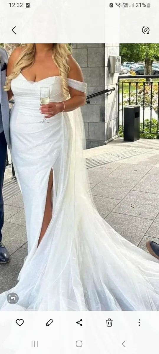 Stella york wedding dress size 18 only 7 months ol - Image 2