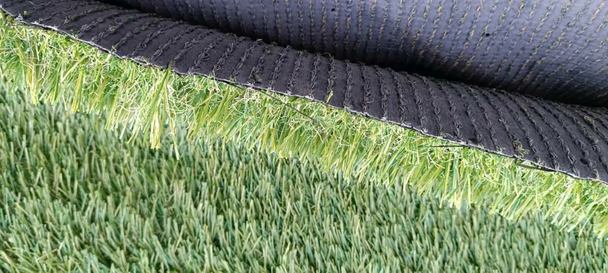 ARTIFICIAL GRASS Back in stock *5M WIDE ROLLS* ‼️ - Image 1
