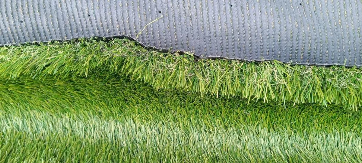 ARTIFICIAL GRASS Back in stock *5M WIDE ROLLS* ‼️ - Image 3