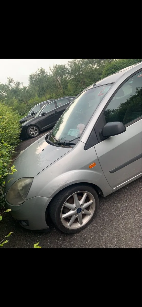 Car - Image 3