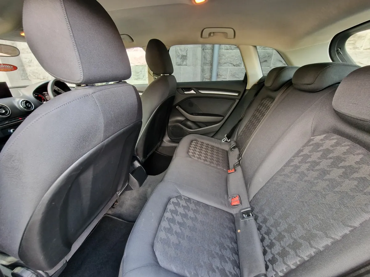 2014 AUDI A3 SPORTBACK 1.6 TDI SE - Image 4
