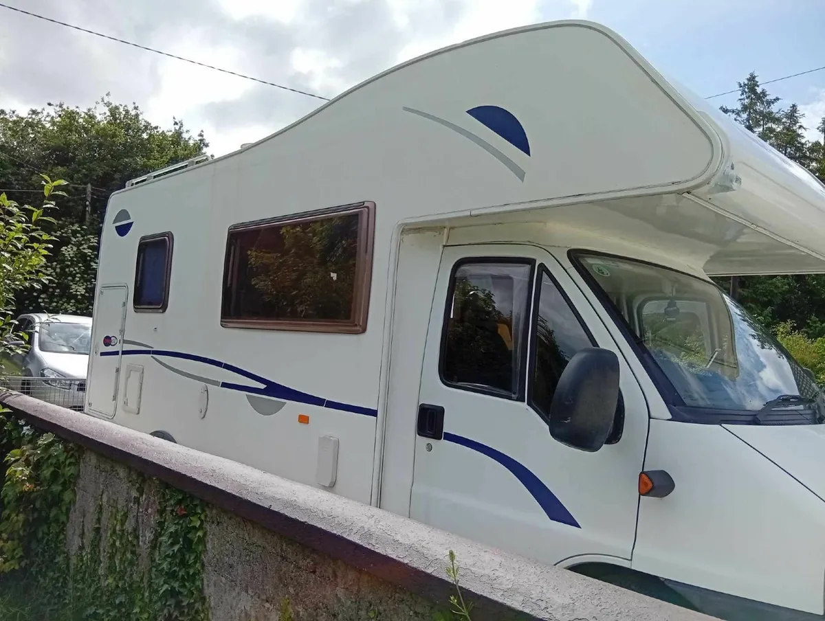 motorhome - Image 2
