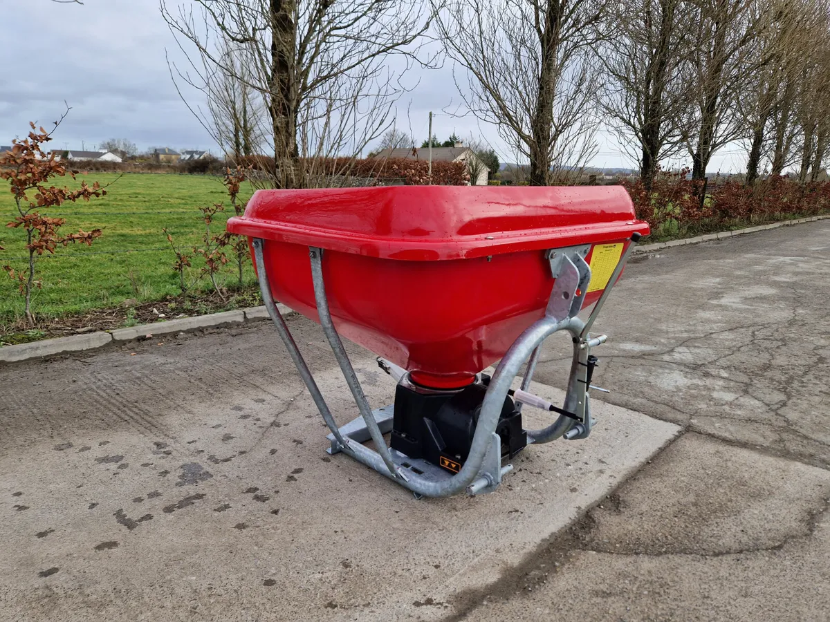 Rhino Fertilizer wagtail spreader - Image 4