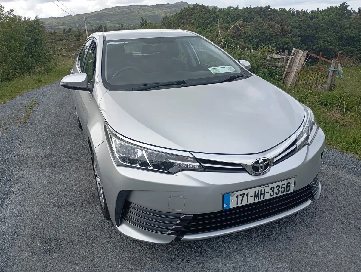 Toyota Corolla low mileage - Image 1