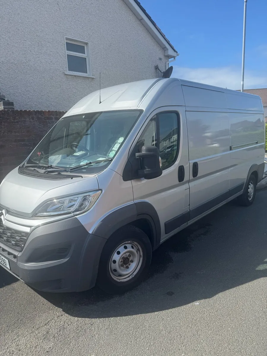 Van - Image 1