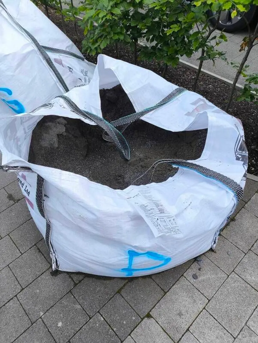 Plastering Sand and Gravel ton bags free - Image 1