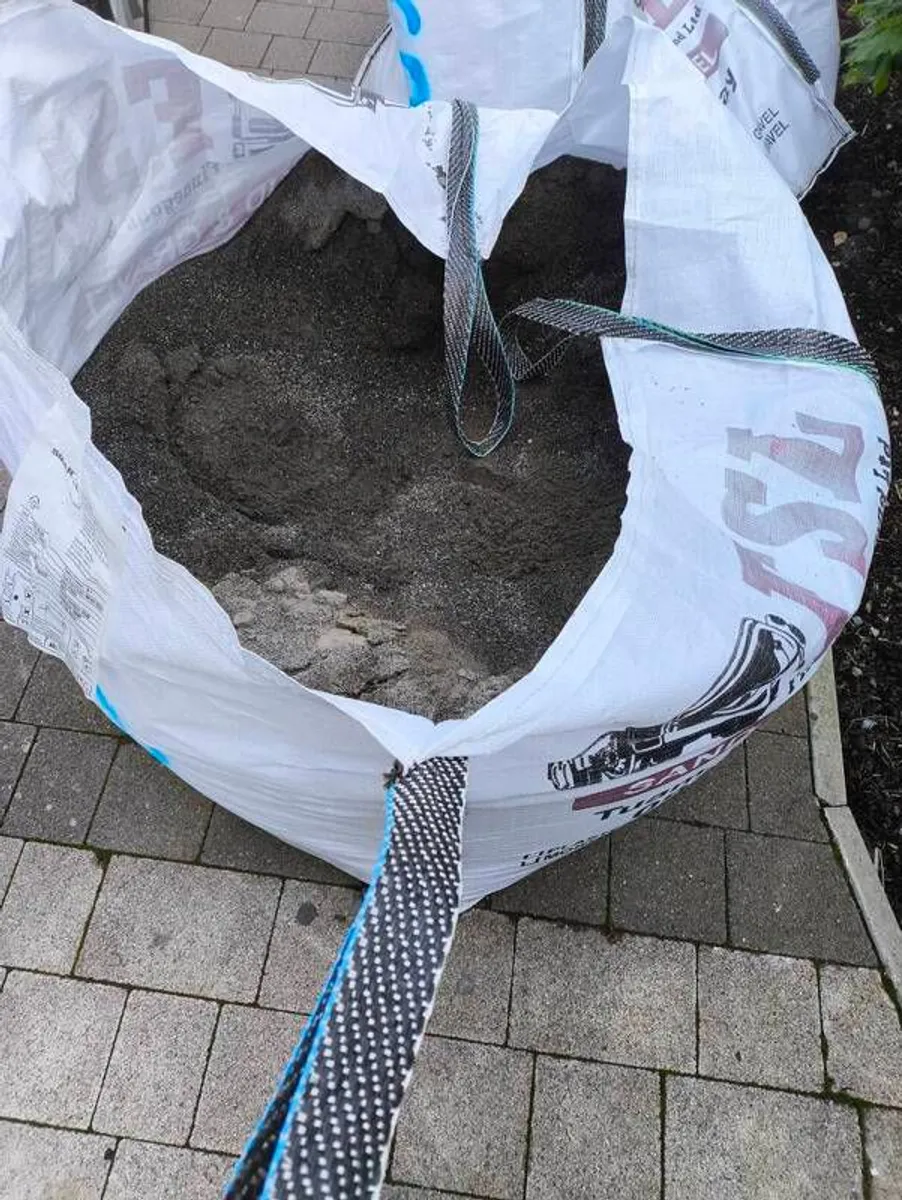 Plastering Sand and Gravel ton bags free - Image 2