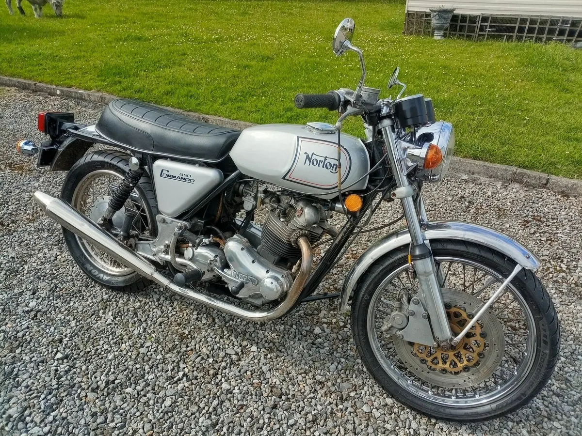 Norton commando 850 roadster - Image 1