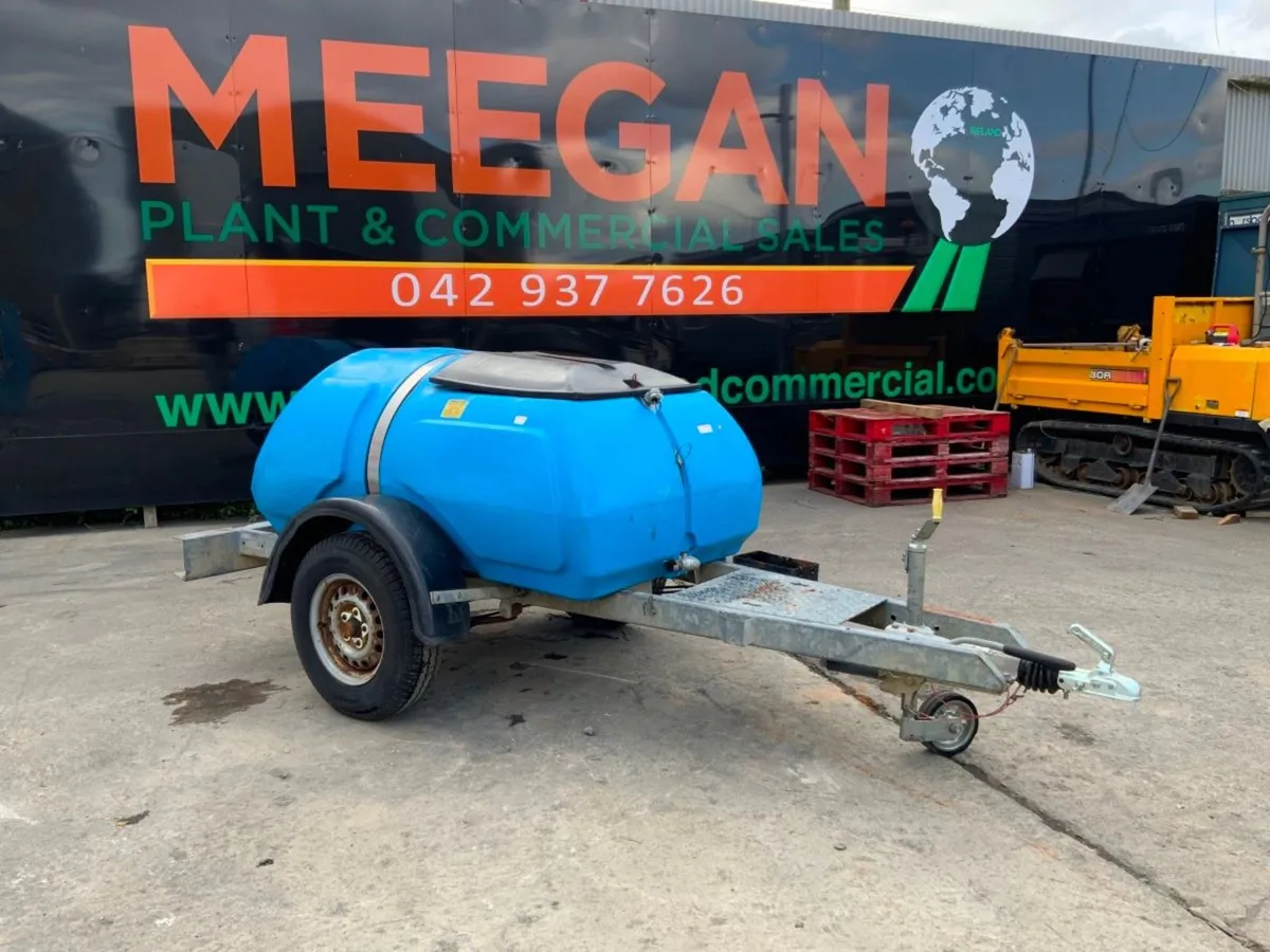 900lts. SINGLE AXLE WATER BOWSER..........57w. - Image 2