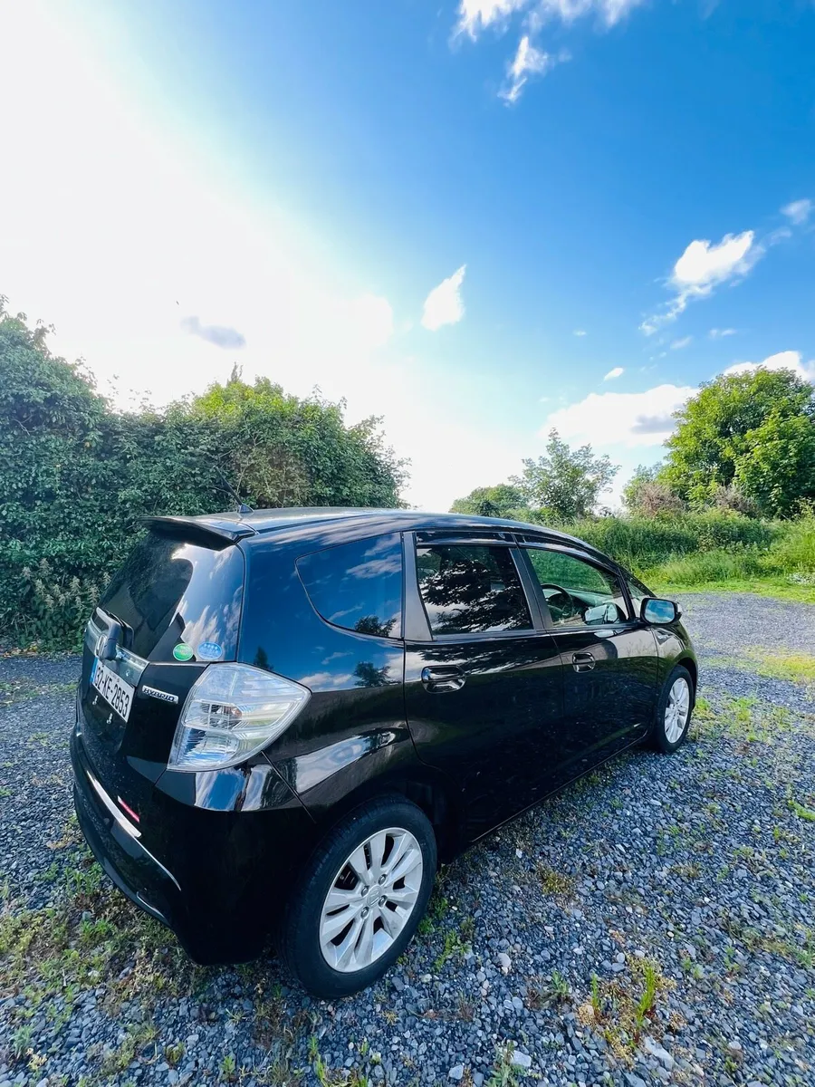 Honda Fit / Jazz 132 Hybrid Automatic - Image 4