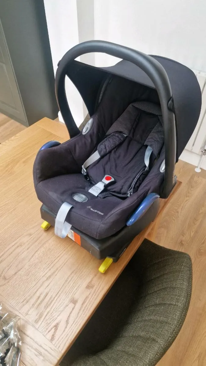 MaxiCosi Cabriofix - Image 2