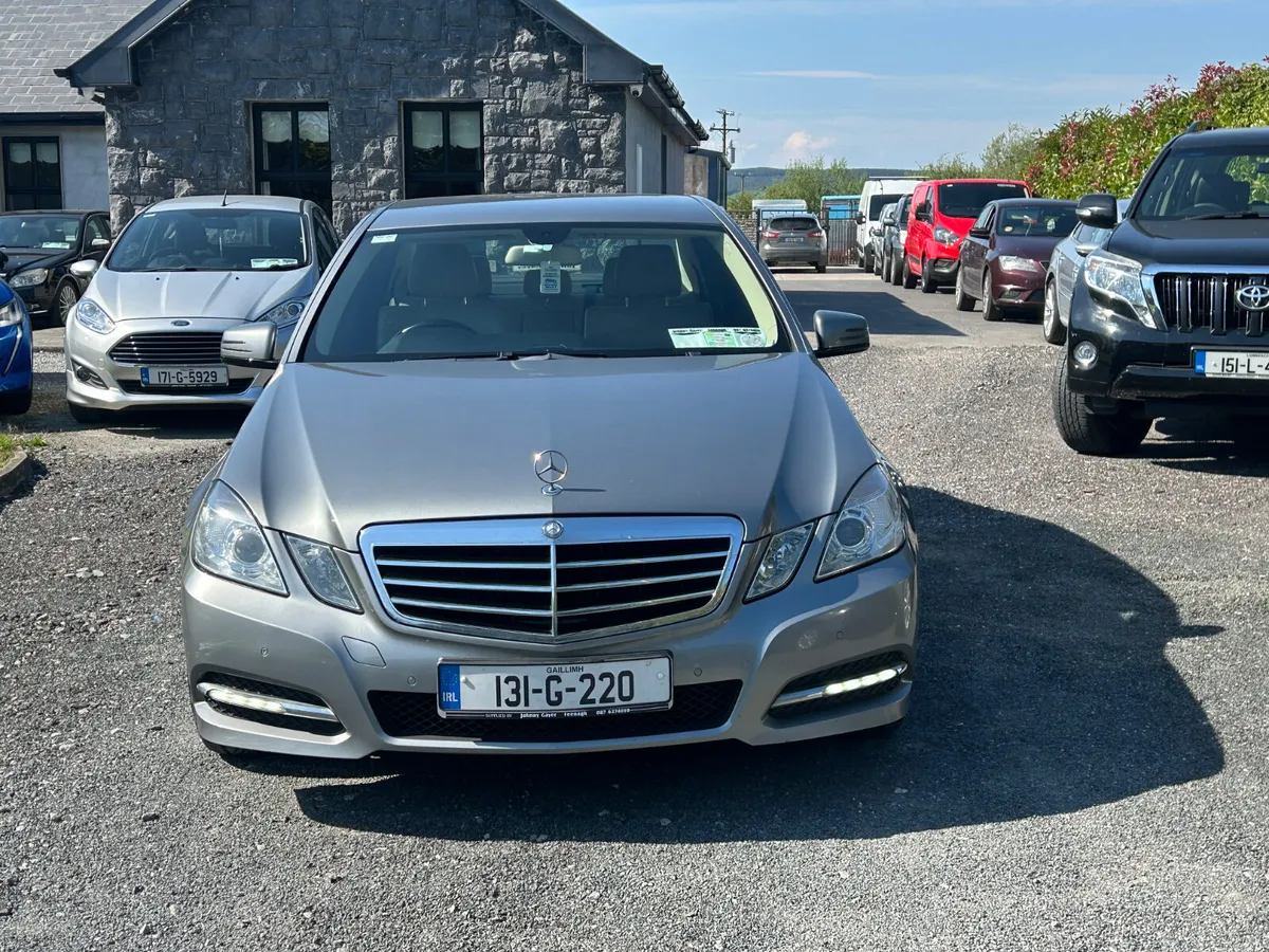 Mercedes-Benz E-Class 2013 - Image 2