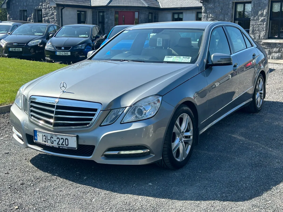 Mercedes-Benz E-Class 2013 - Image 3