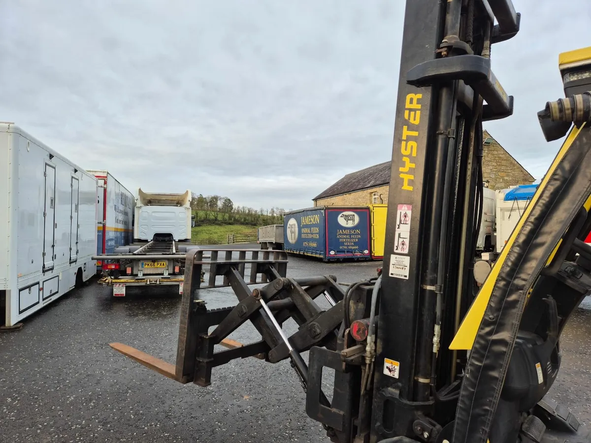Hyster 3.5 ton Gas Forklift - Image 2