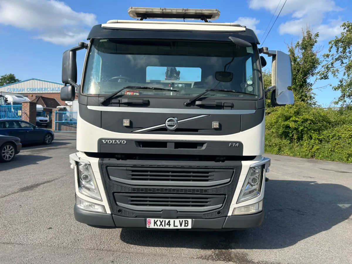 2014 Volvo fm410 32 ton block lorry - Image 2