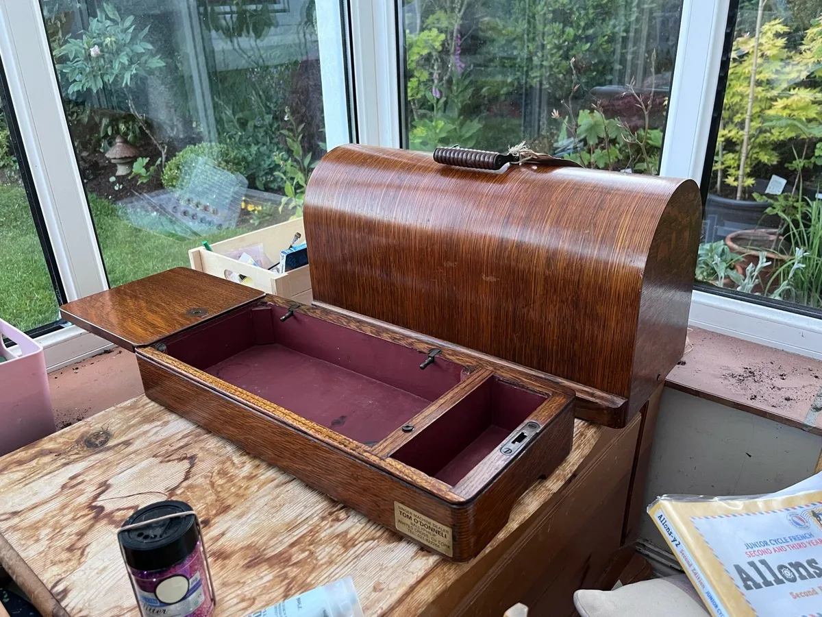 Singer stand restoration - Image 4