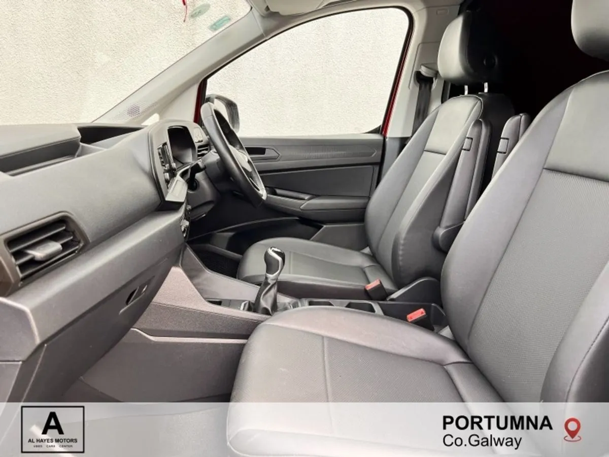 Volkswagen Caddy TDI 122HP M6F  leather Seats - Image 3