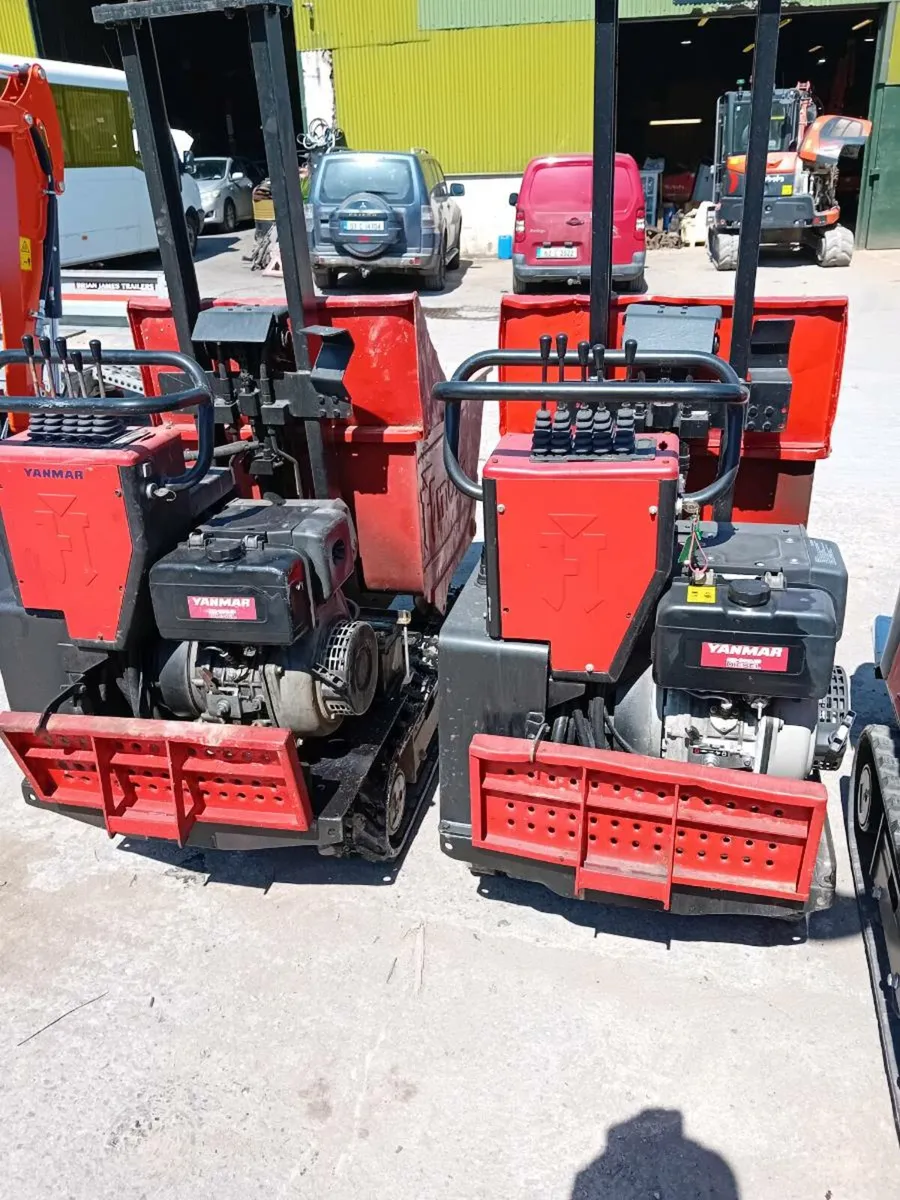 LOOK Hinowa 1/2 ton hi-tip tracked diesel dumper - Image 4