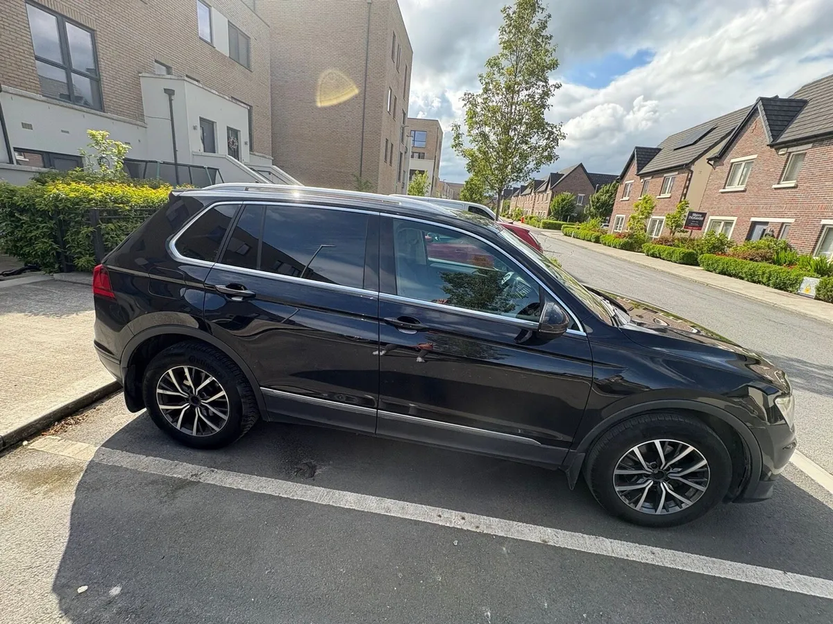 2016 Volkswagen  tiguan dsg 4motion - Image 4