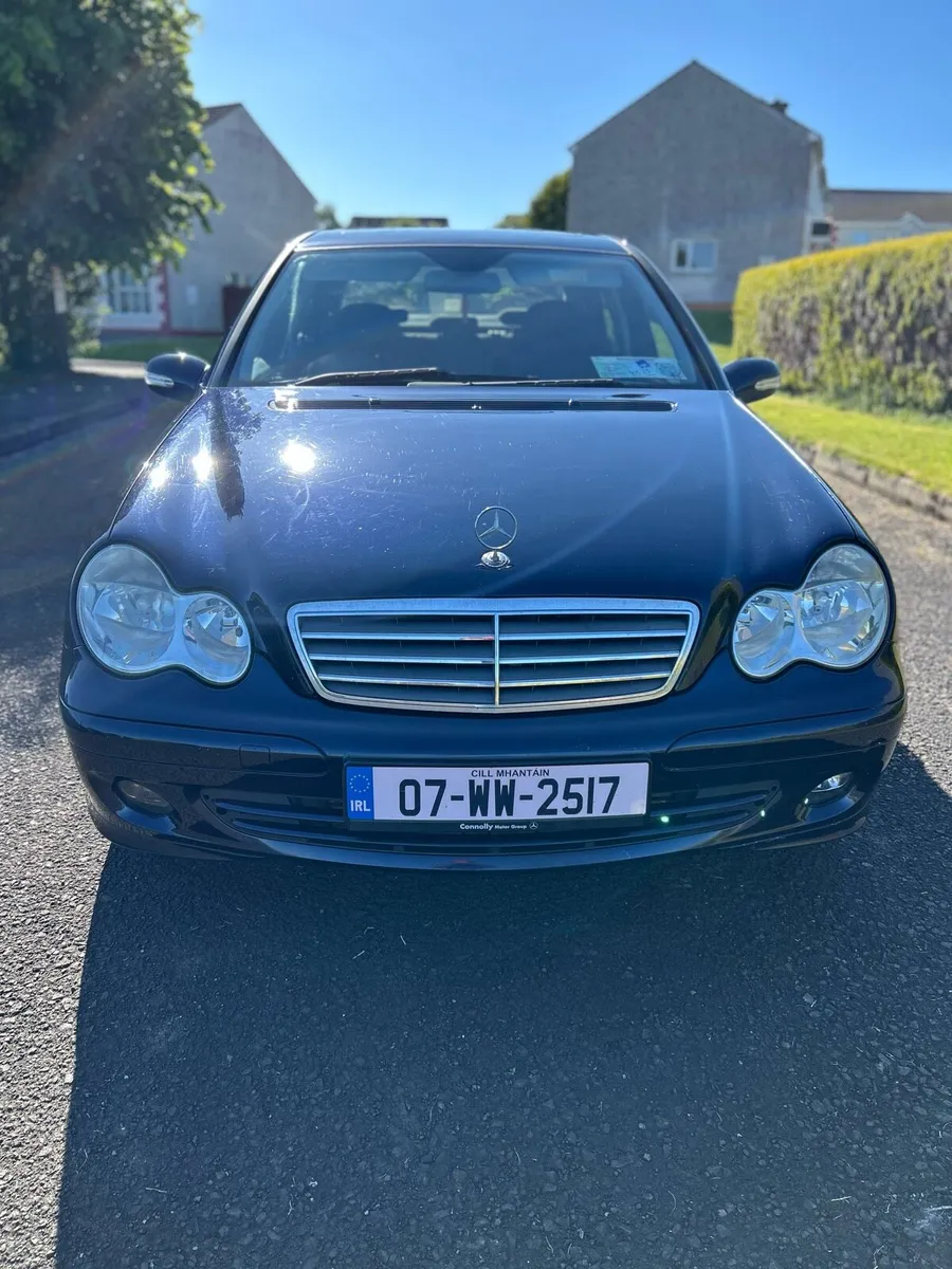 AUTOMATIC MERCEDES 180 - Image 3
