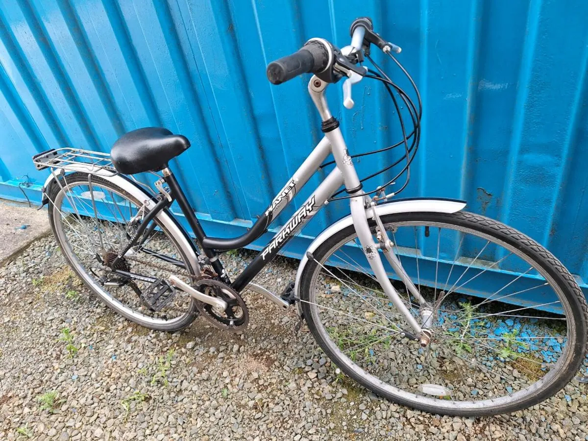 Ladies bike - Image 2