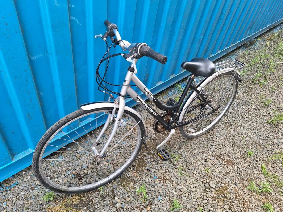 Ladies bike - Image 3
