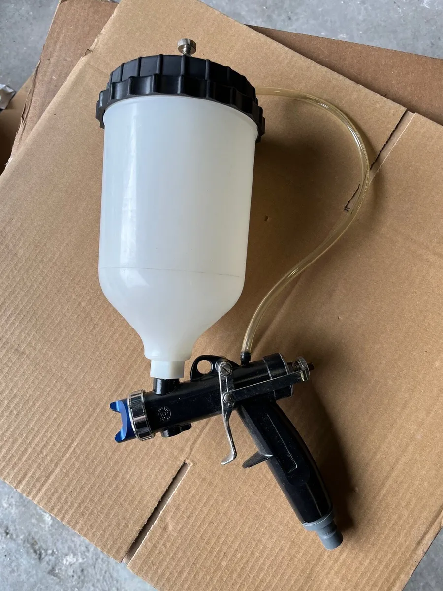 Spray gun Rigo, new, nozzle 2.5