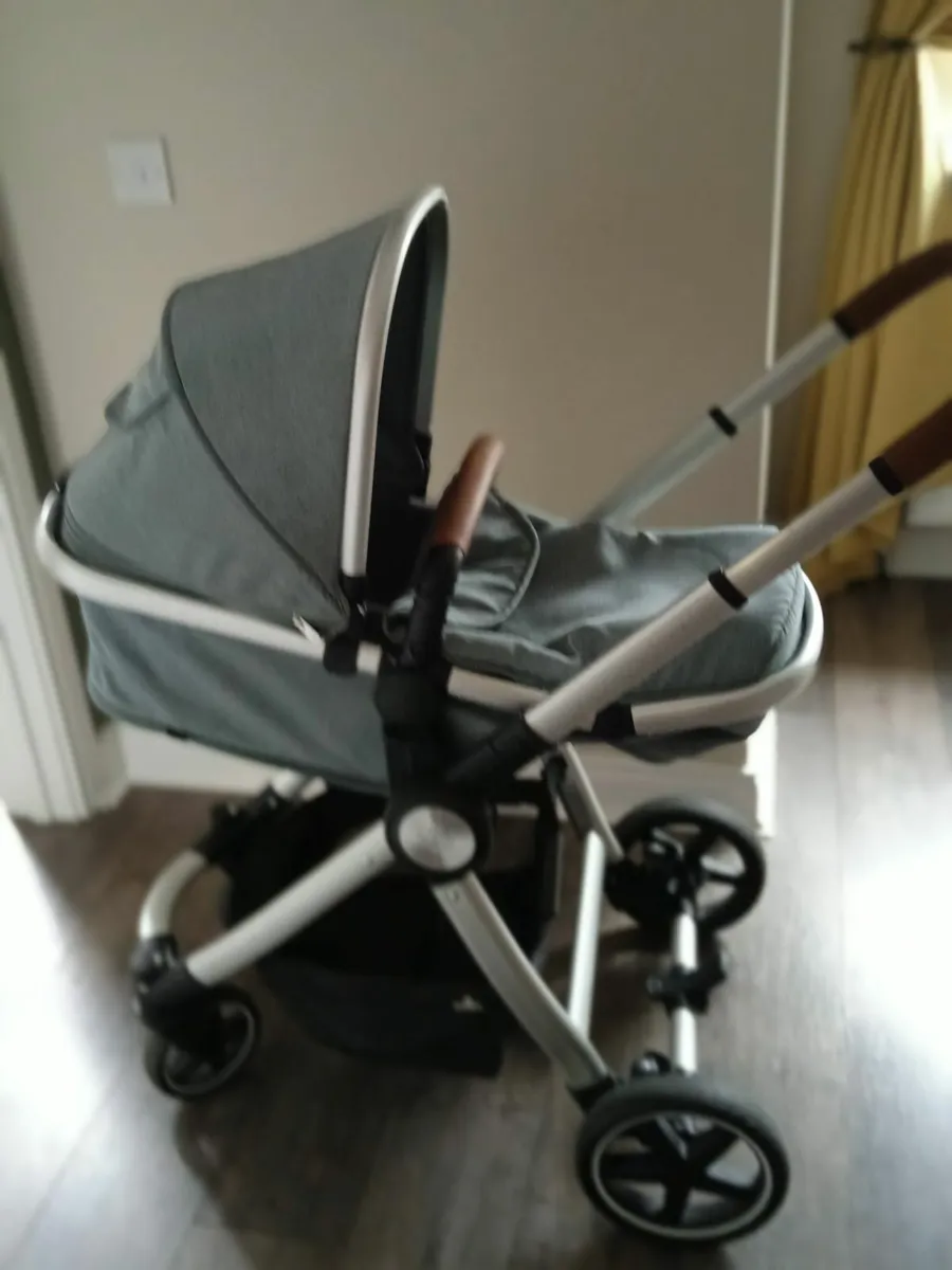 Pram/Buggy - Image 2