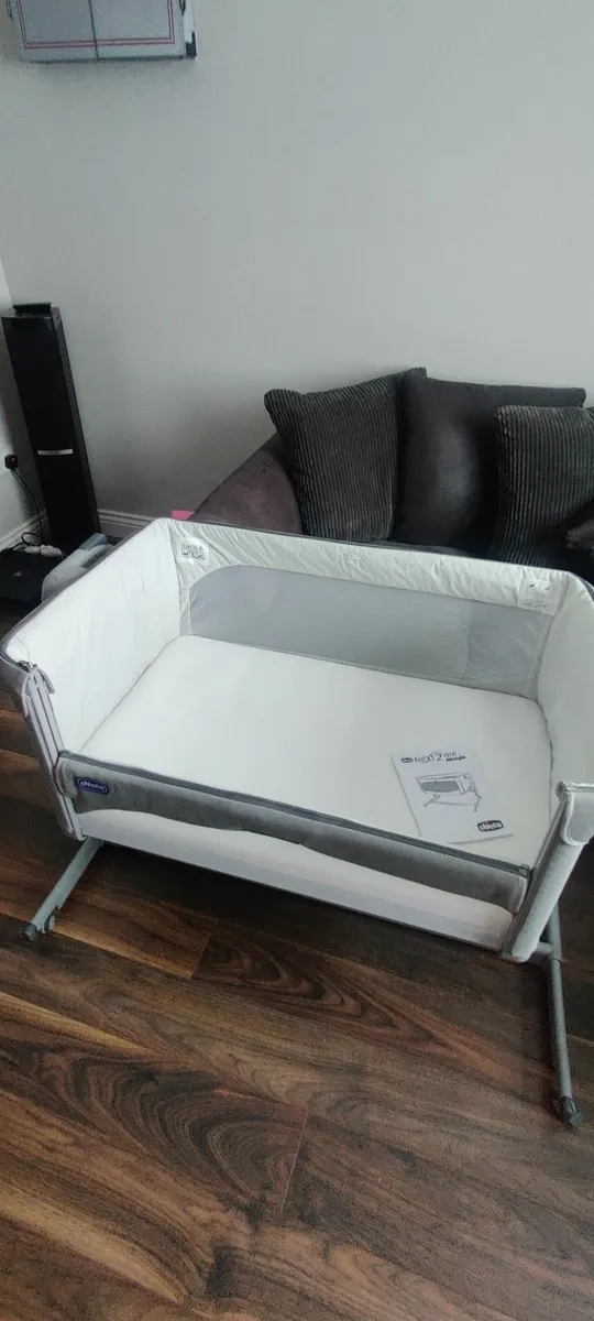 Chicco next to me cot - Image 3