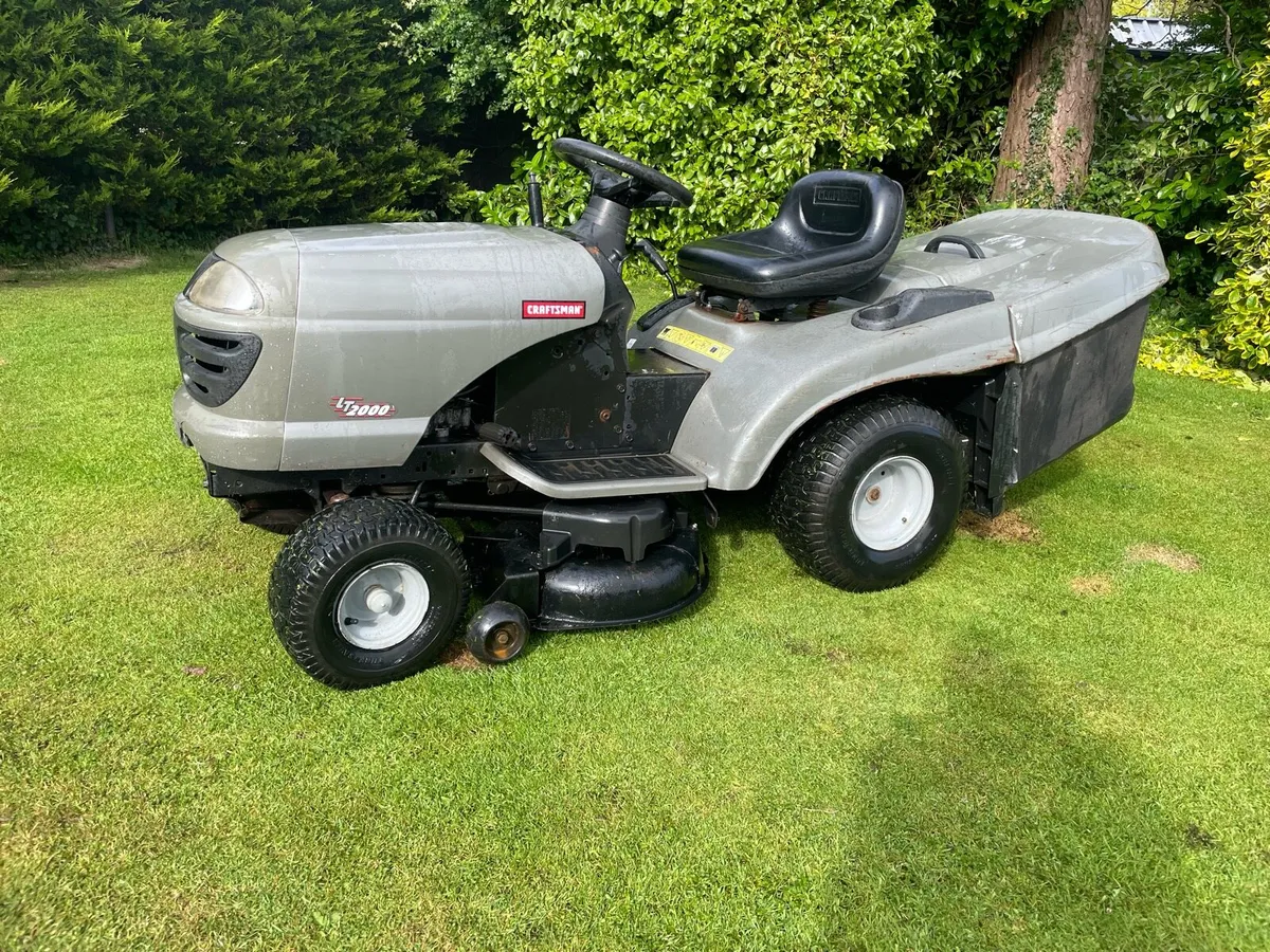 Ride On Lawnmower - Image 1