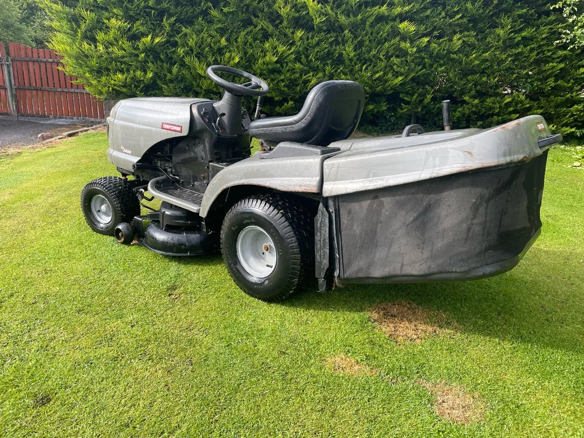 Ride On Lawnmower - Image 2