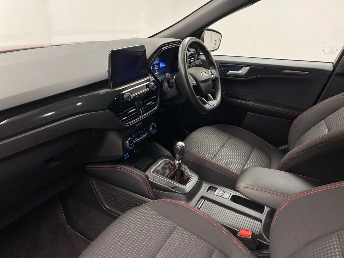 Ford Kuga 1.5 Ecoblue 120PS St-line - Image 3