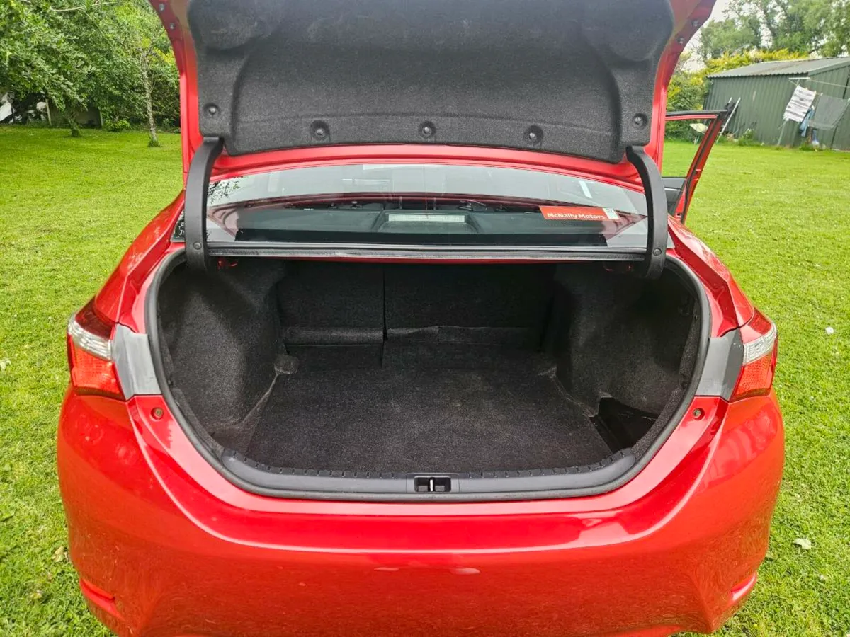 Toyota Corolla Luna - Image 4