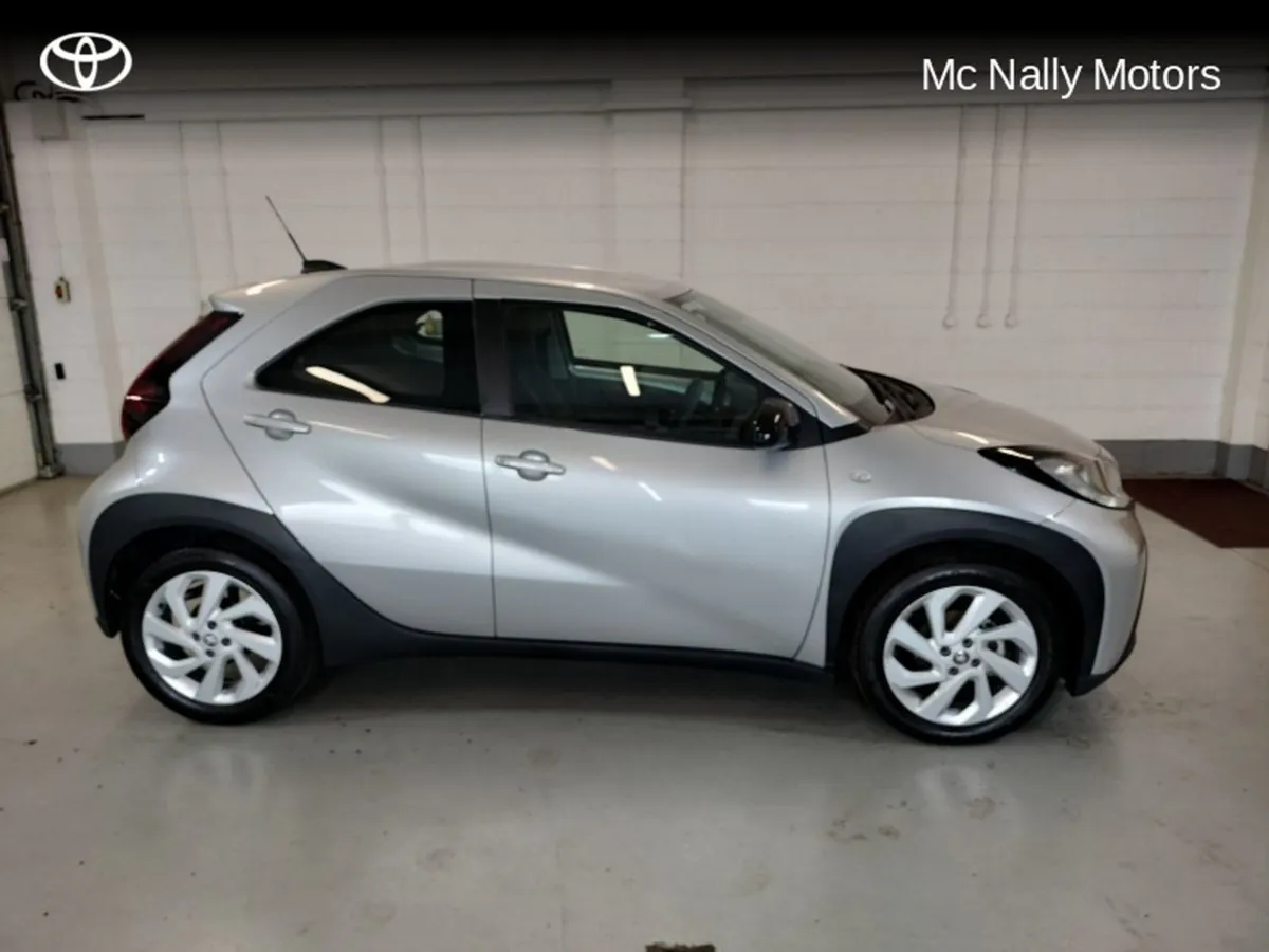 Toyota Aygo X 1.0 Pulse Free Services - Image 3