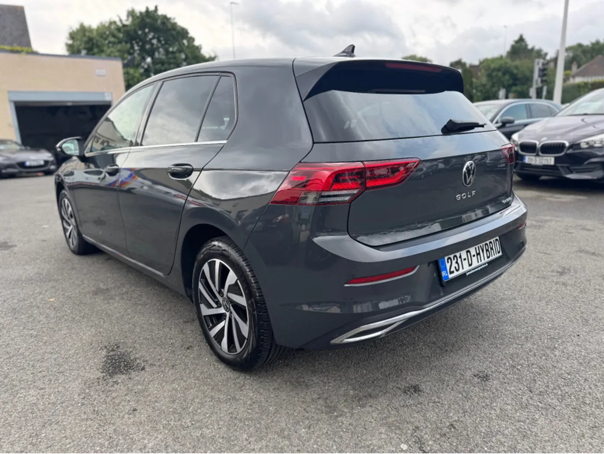 Volkswagen Golf STYLE 1.4 TSI E-HYBRID AUTO - Image 3