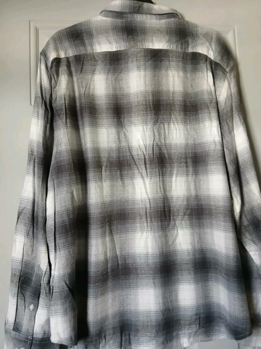 Mens shirt - Image 2
