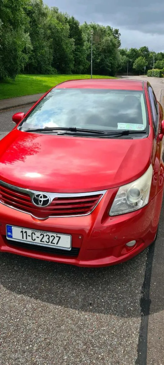 Toyota Avensis 2011 FSH - Image 1